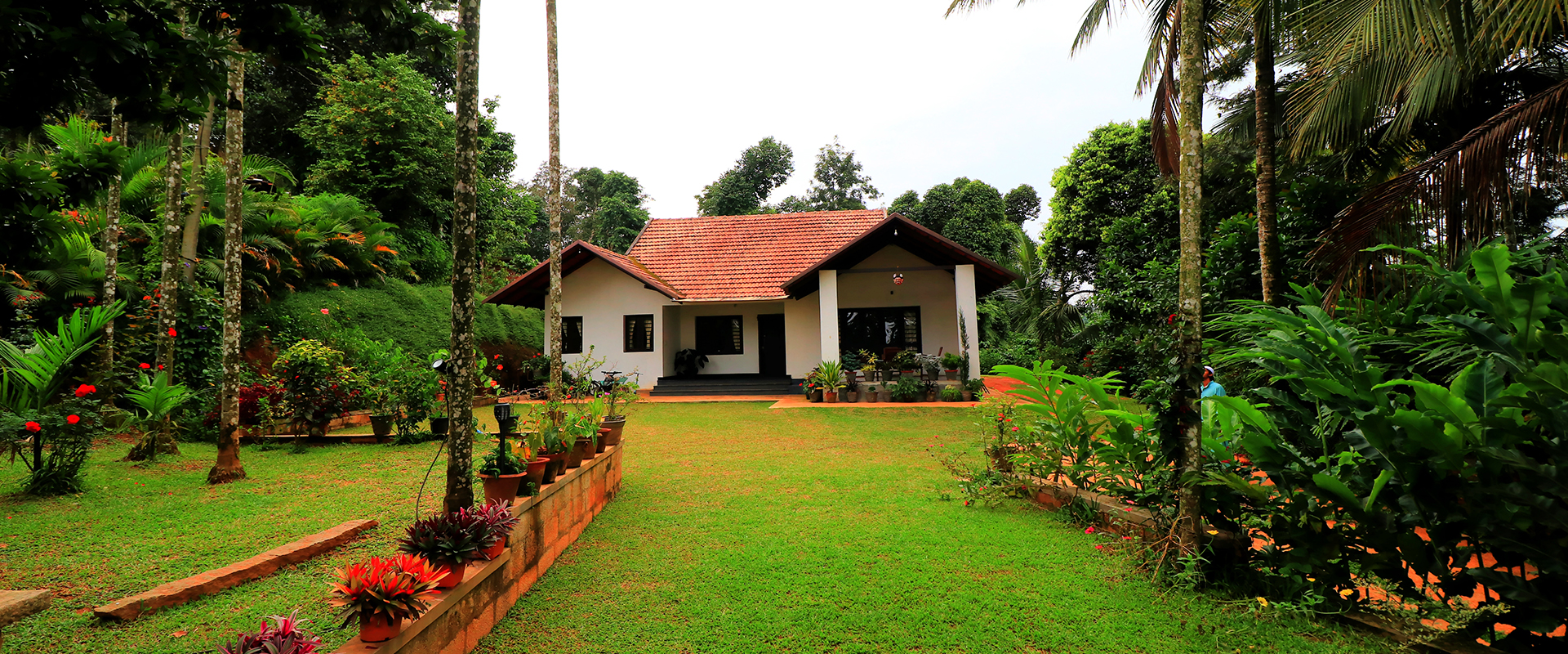 adamya homestay